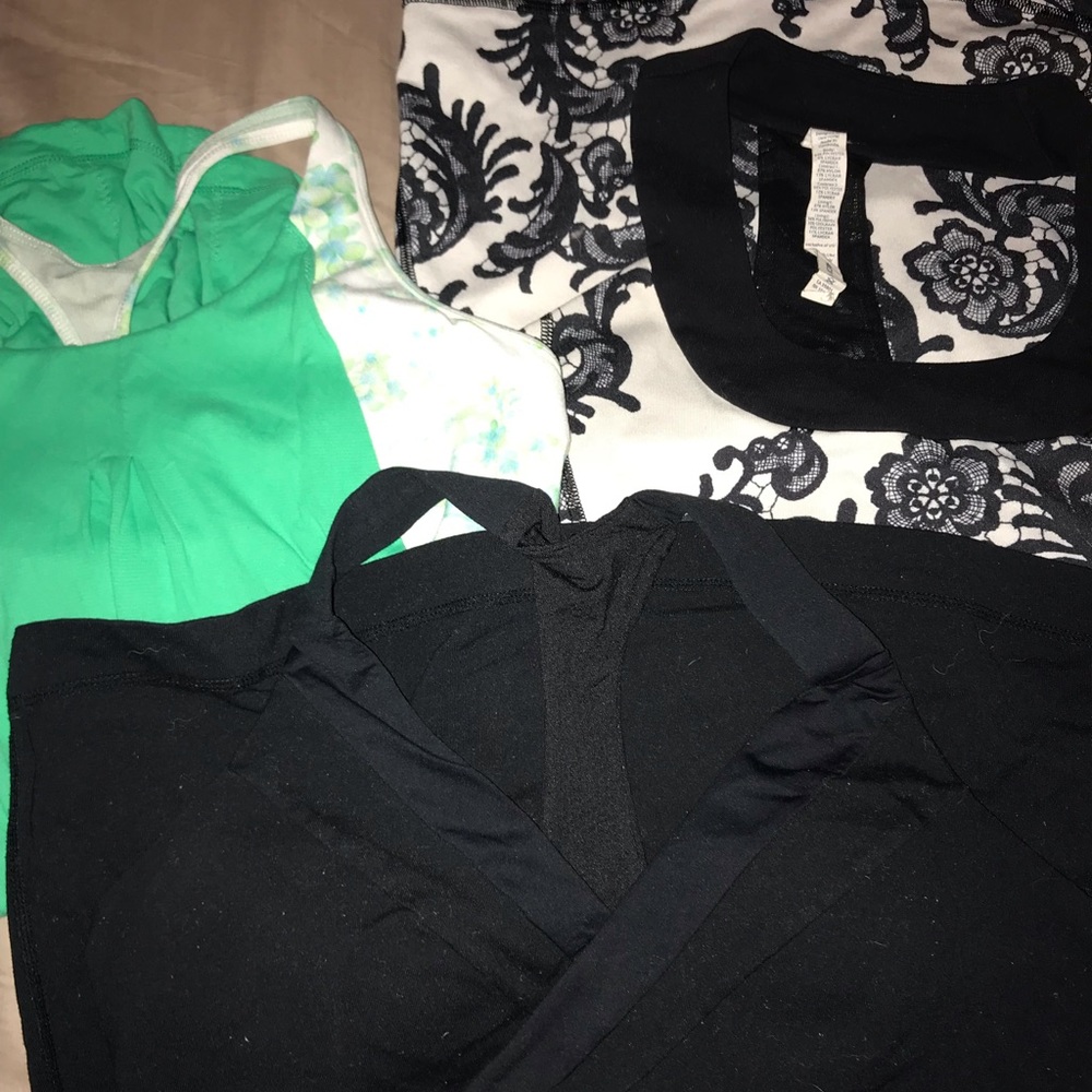 Lululemon Bundle Size 8 tanks